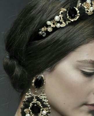 Mixing Gold Makes Your Style Spectacular