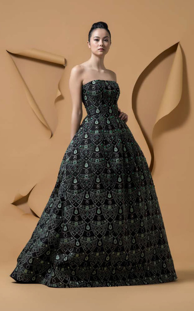 isabel sanchis gowns