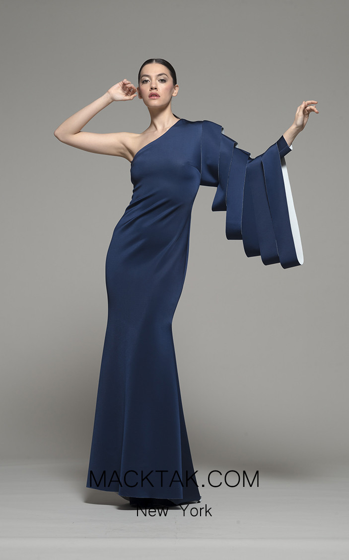 Isabel Sanchis Gamewell 133 Front Dress