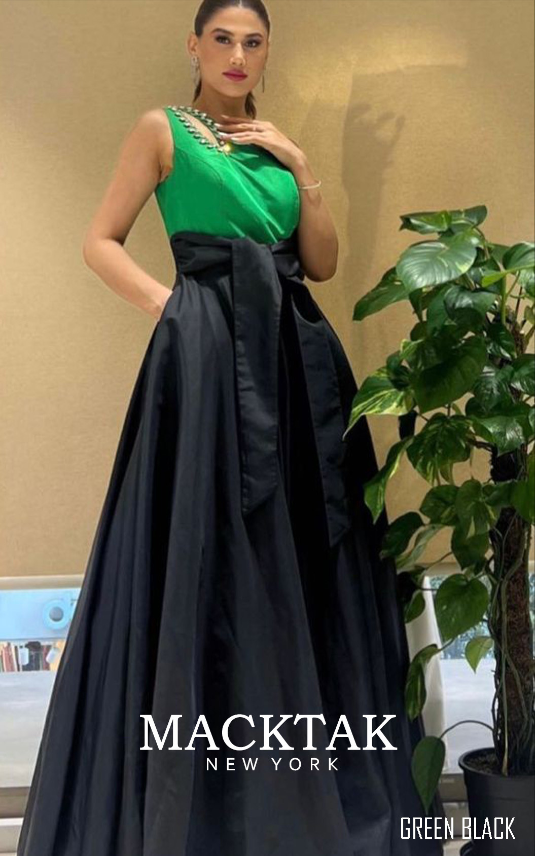 MackTak Collection 40100 Green Black Front Dress