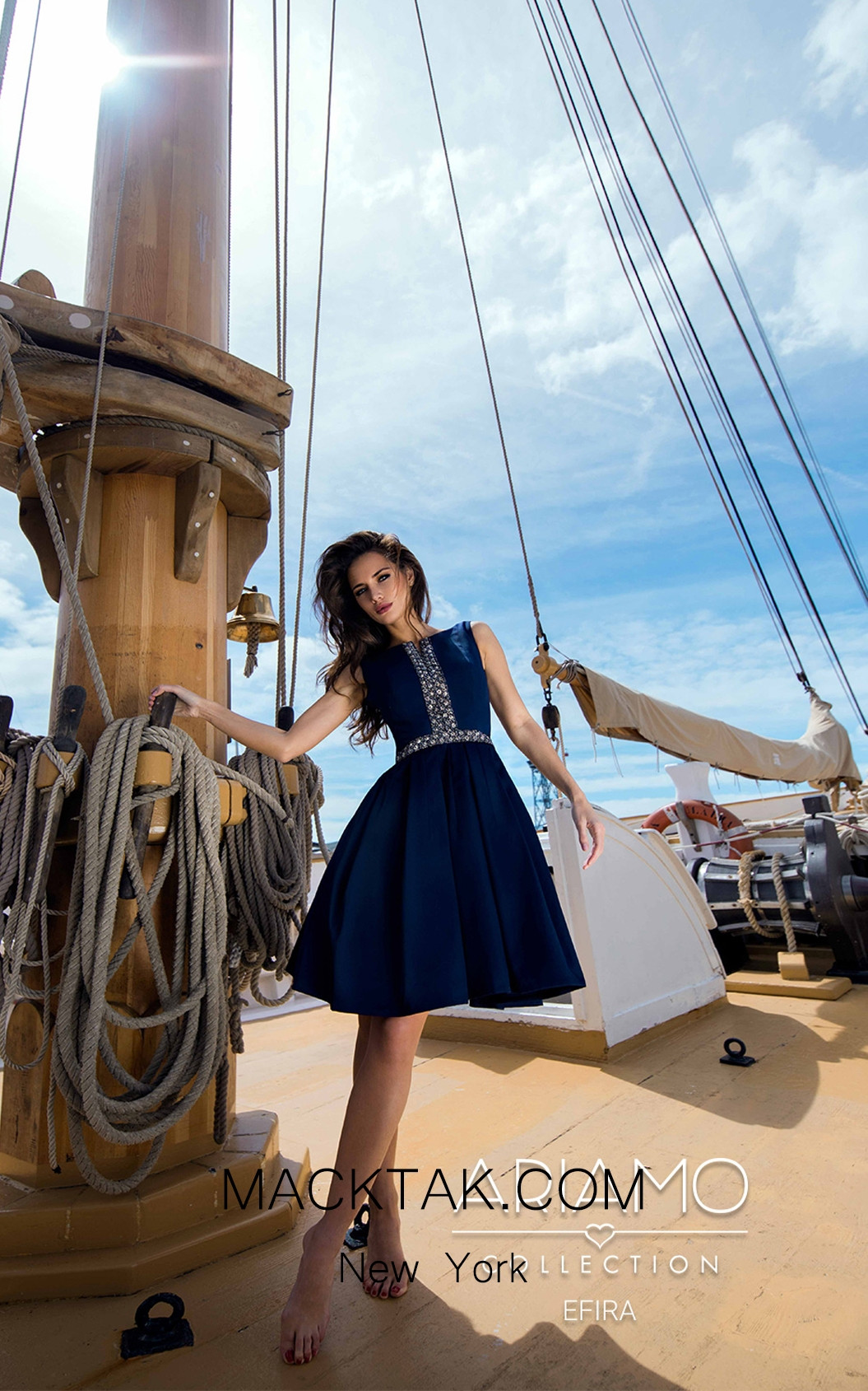 Ariamo Efira Front Dress