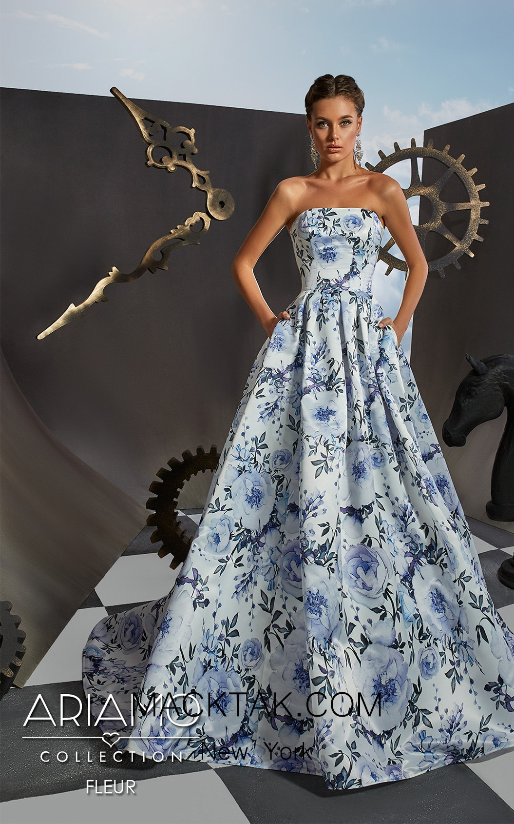 Ariamo Fleur Front Dress