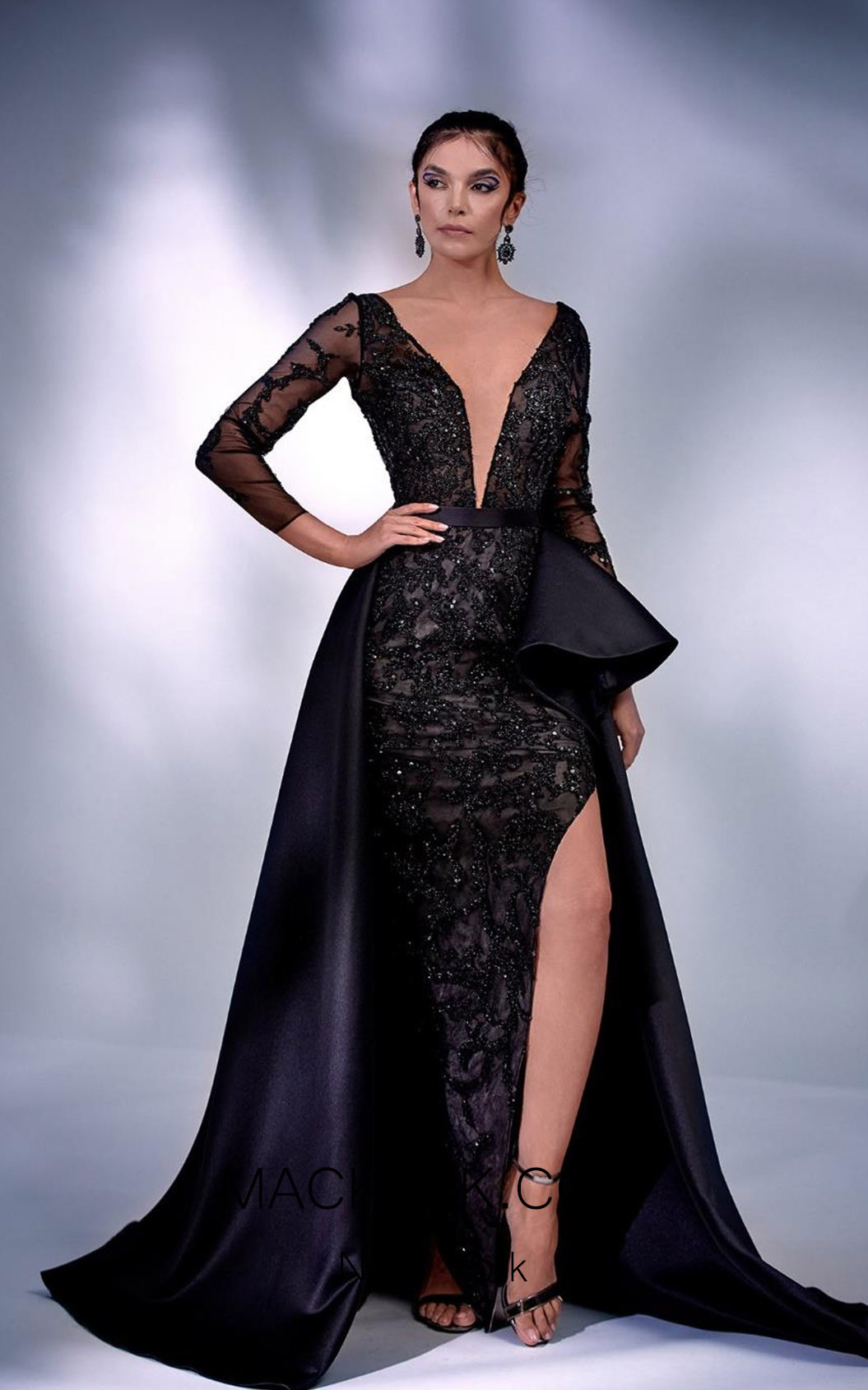 Zorani 7012 Front Dress