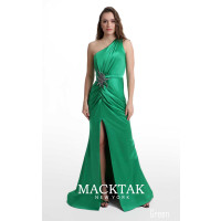 macktak_8011_front_dress_2.jpg