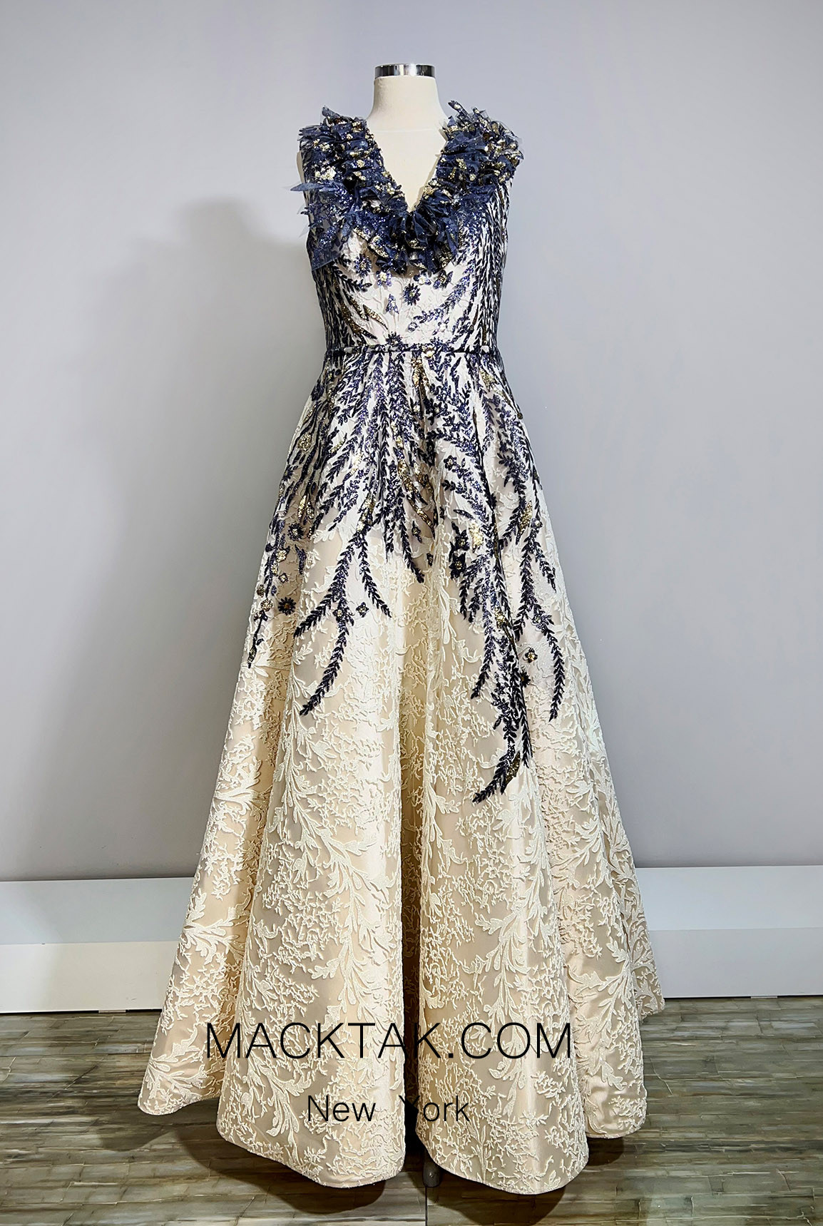 MackTak Collection 1540 Dress
