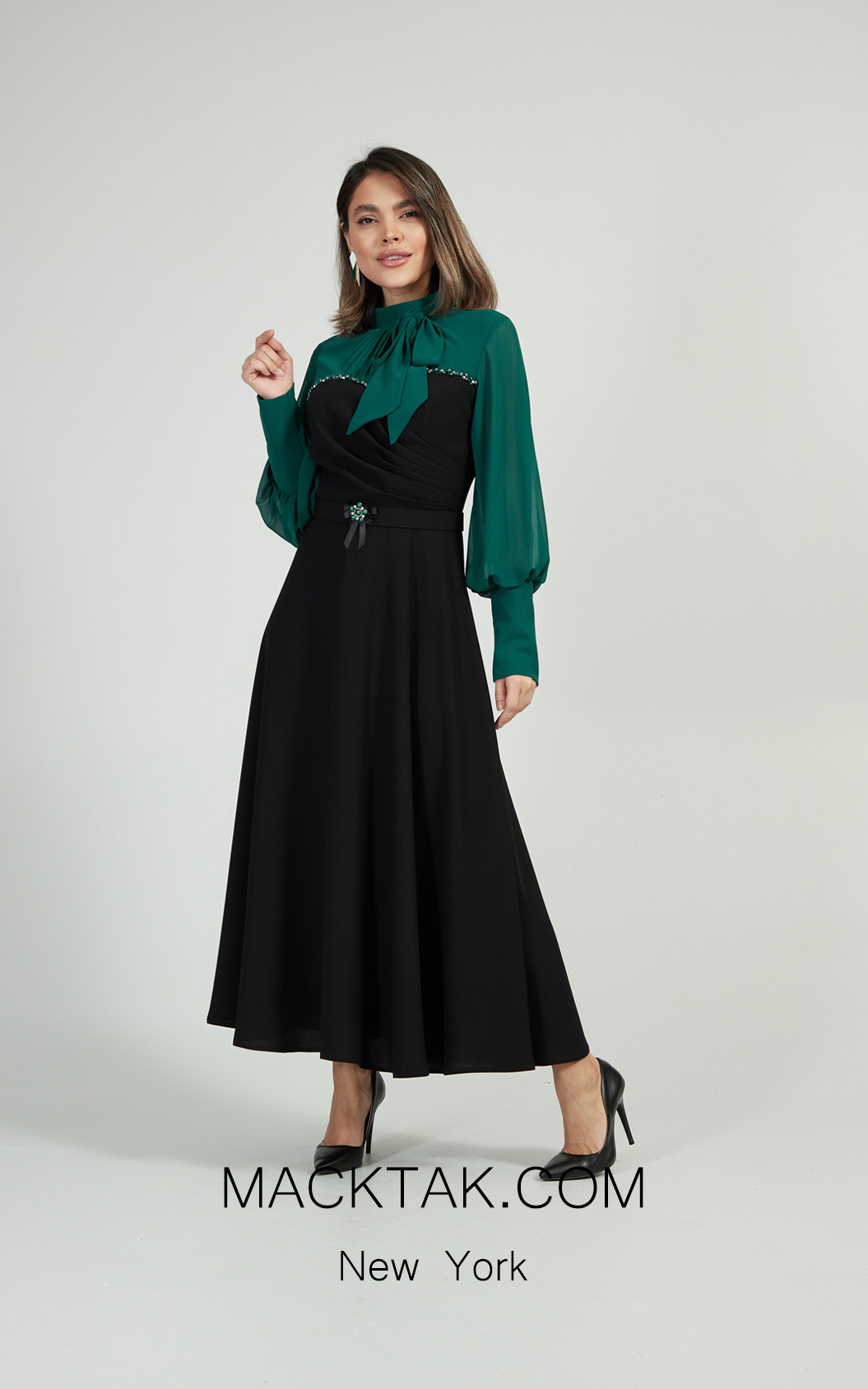 MackTak Collection 8214 Dress